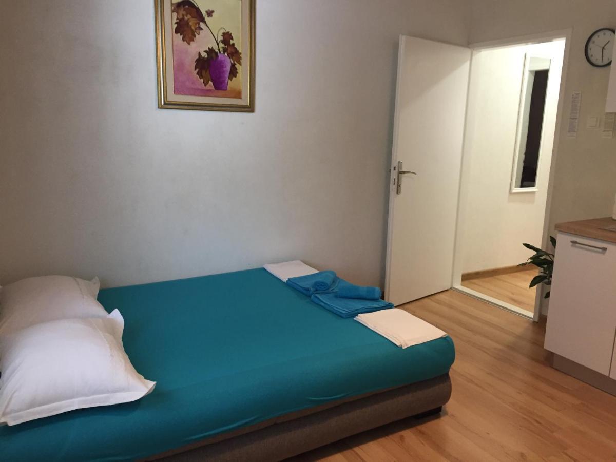 Apartman Ruzica Makarska Bagian luar foto