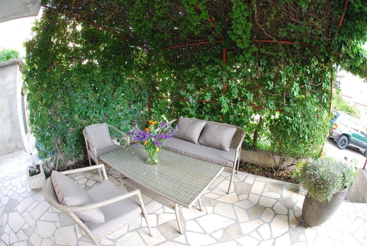 Apartman Ruzica Makarska Bagian luar foto