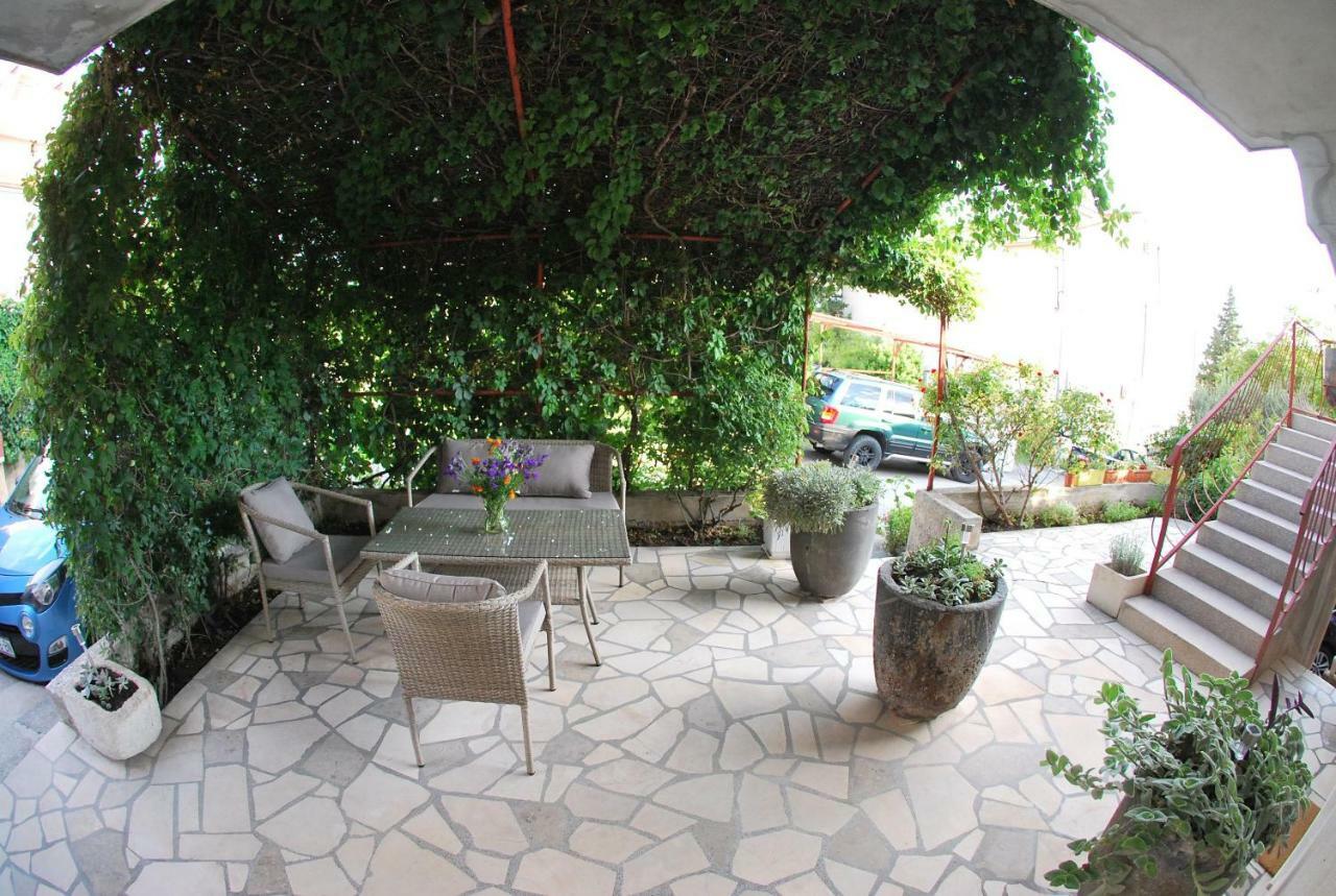 Apartman Ruzica Makarska Bagian luar foto